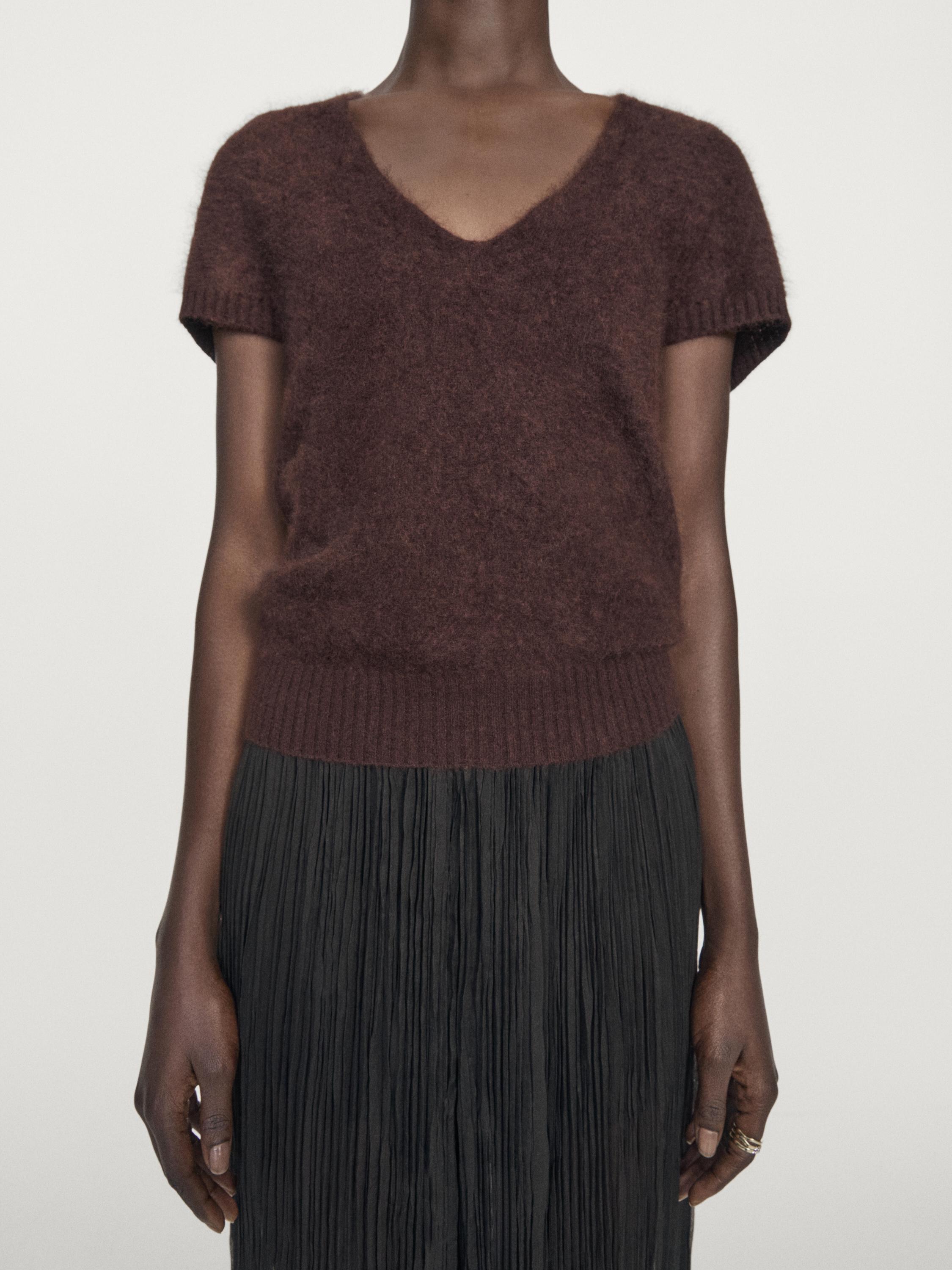 Wool and cashmere V-neck knit sweater